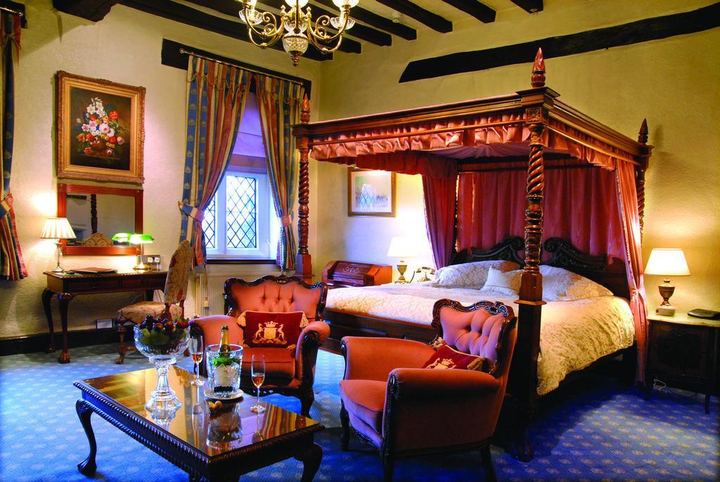 Hotel Albright Hussey Manor Hadnall Exterior foto