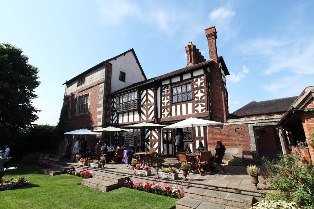 Hotel Albright Hussey Manor Hadnall Exterior foto
